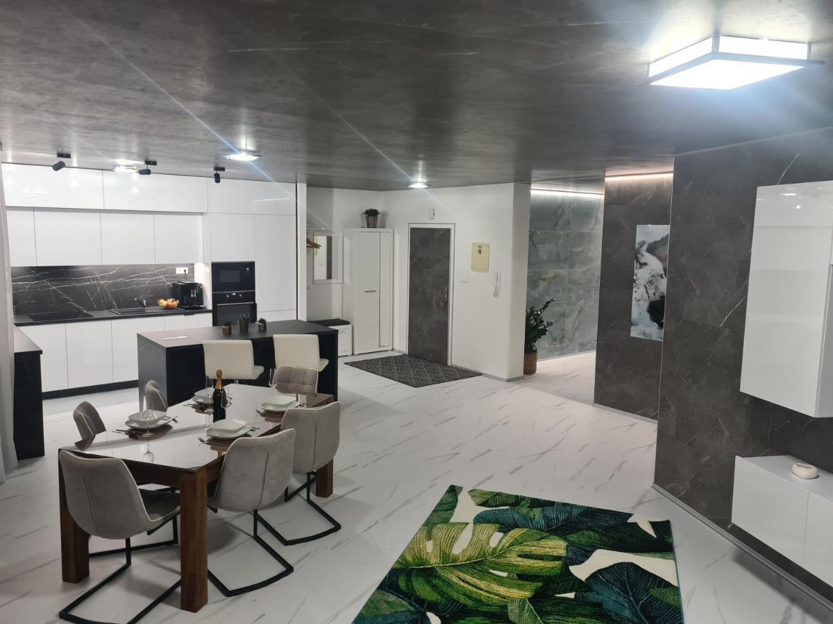 Belezza - Priamo V Centre